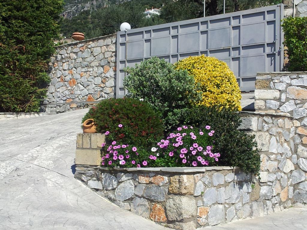 Villa Rebecca Kalamata Exterior foto